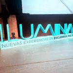 corporeo con base iluminada